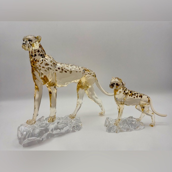 Swarovski crystal Cheetah Figurine Set - Gold Accents new in box - Picture 1 of 2